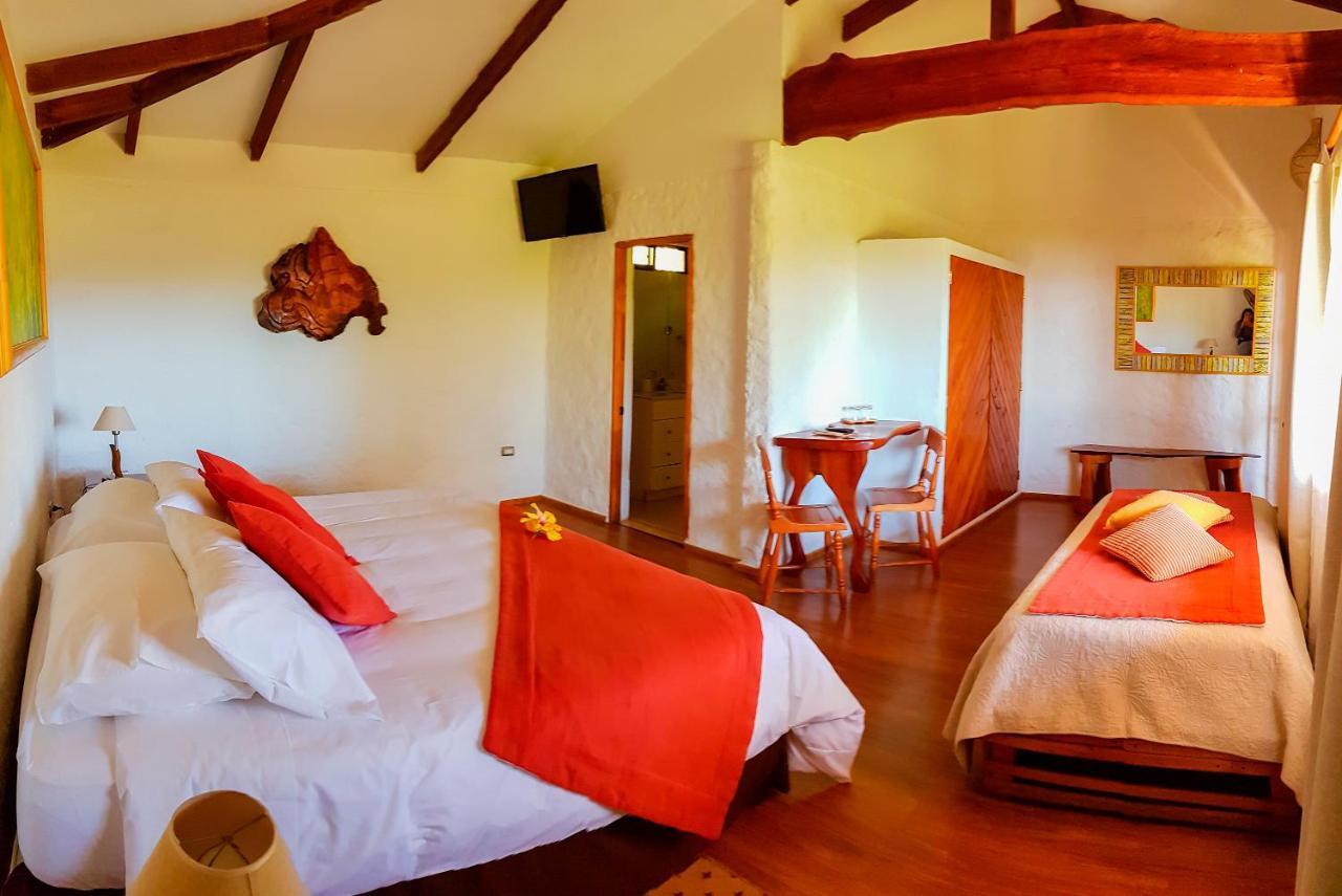 Pikera Uri Eco Lodge Hanga Roa Exterior photo